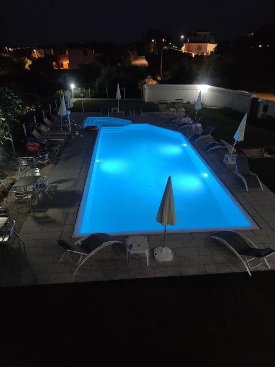 מלון אולביה Al Mare Da Francesca מראה חיצוני תמונה